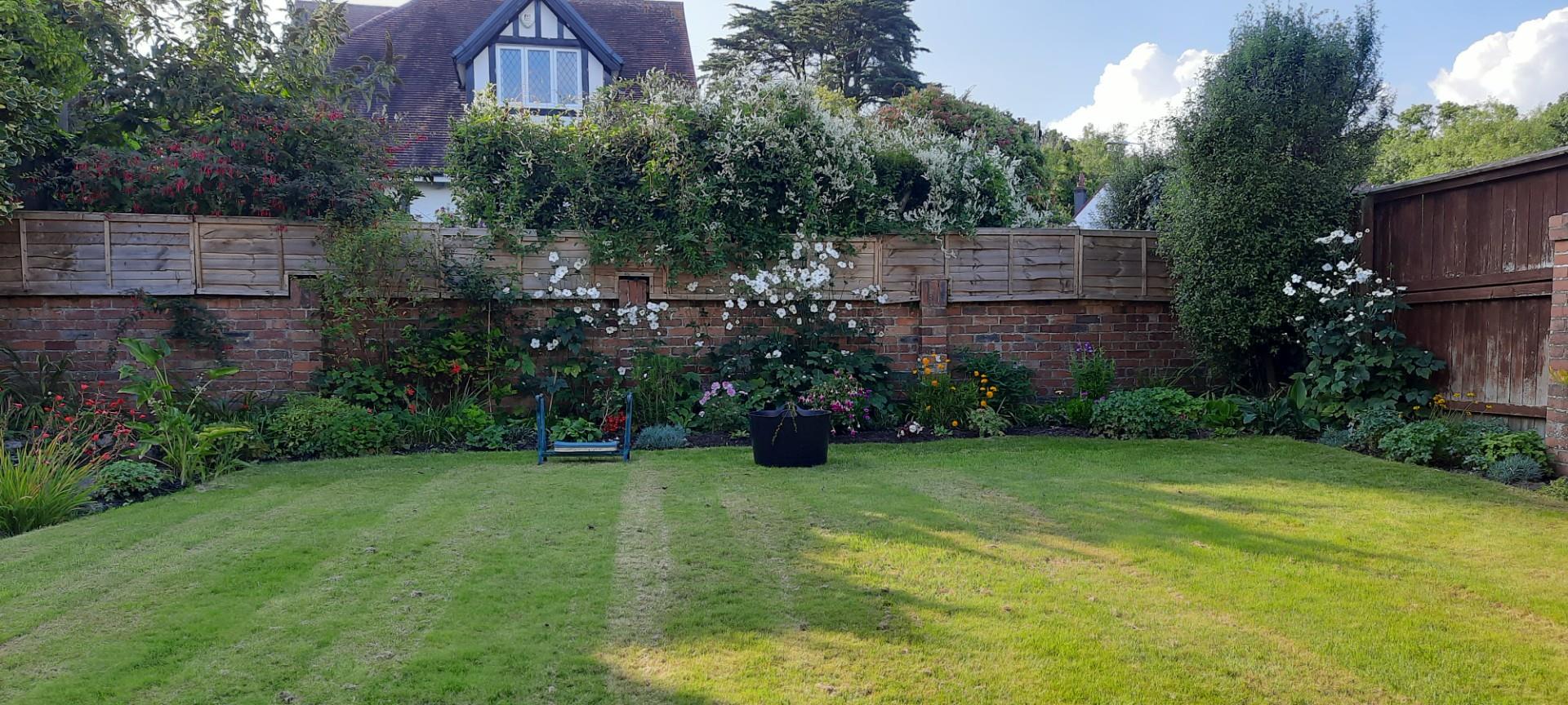 West Cross Lane, West Cross, Swansea, SA3 5LS